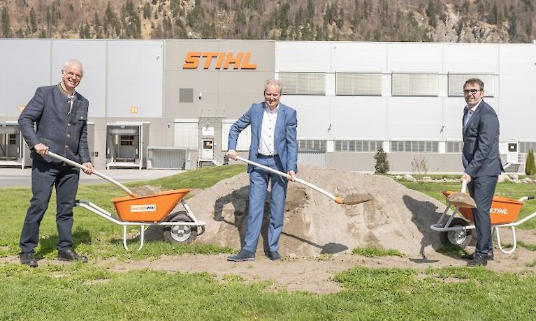 Stihl Tirol baut aus: Spatenstich für neue Kunststoff-Fertigung in Langkampfen
